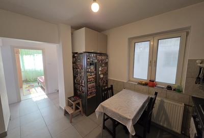 Apartament 3 Camere | Drumul Taberei | Decomandat | Balcon | Parcare | Metrou - 10