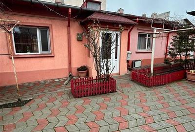Casă cu 3 camere în Central