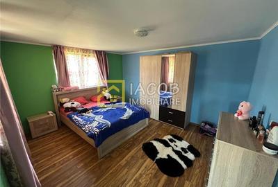 Casa parter (caramida) cu anexa (BCA) pe un teren 1180 mp, sat Strugari, jud Bac - 4