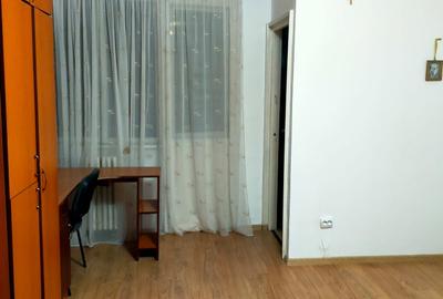 Închiriez garsonieră confort 1. - 2