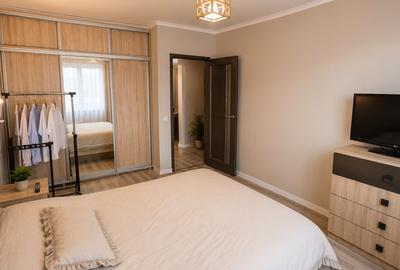 Apartament 3 camere în bloc nou (2017) | Etaj 3/6 / Lift - 5