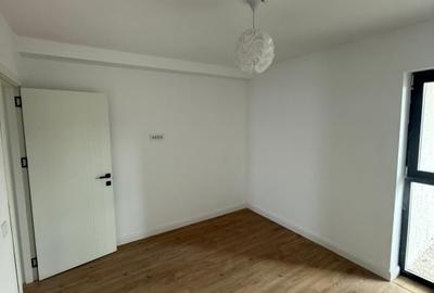 3 camere - Rediu - 71 mp + gradina 35 mp - parcare - 106000 euro - 5