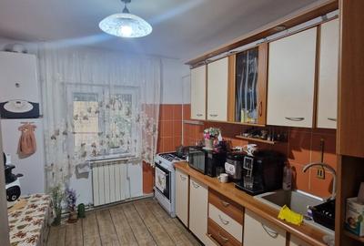 Apartament cu 3 camere ID 1200