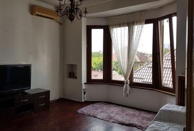 Apartament 4 camere pe Armeneasca