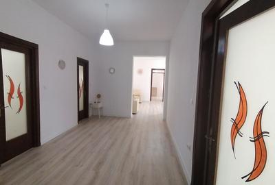 Centru-Etaj de vila - 1