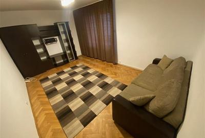 Apartament cu 3 camere de vanzare in Tudor - 1