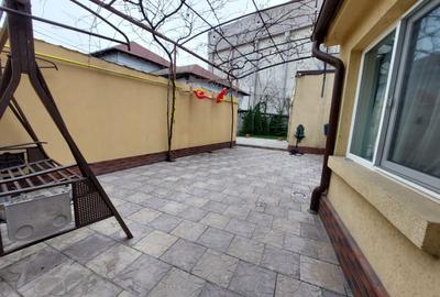 CASA 6 CAMERE  |  ZONA DACIA  |  SCOALA SPORTIVA Nr. 1 - 13