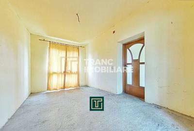 Casă de vânzare cu 4 camere în Zăbrani, teren 578 mp, front generos - 2