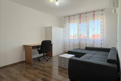 Vanzare apartament 2 camere  zona Soarelui