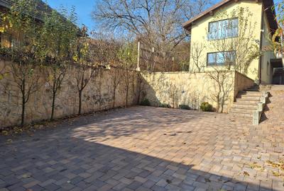 Casă individuală cu 4 camere în Grigorescu