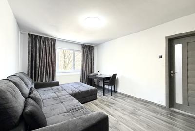 Apartament cu 3 camere semidecomandat, mobilat în Cetății