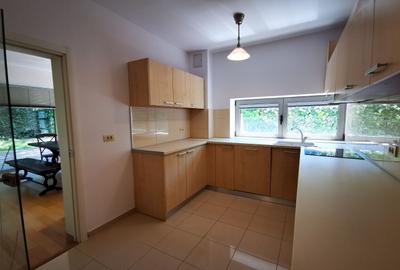 Vila moderna langa lac, mobilata complet - 7