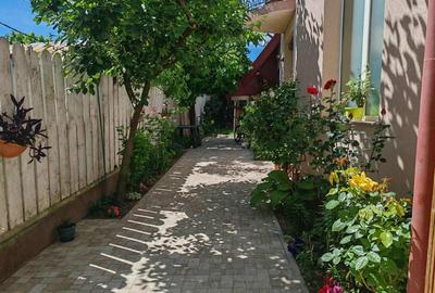 Casa in zona Titulescu 200000 Euro - 2