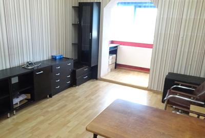 Inchiriez apartament 3 camere in Deva, zona Scarisoara, etaj 2, mobilat - 1