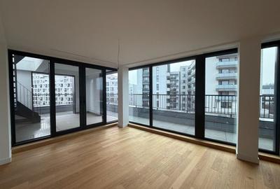 Apartament cu 4 camere semidecomandat, mobilat în Nord
