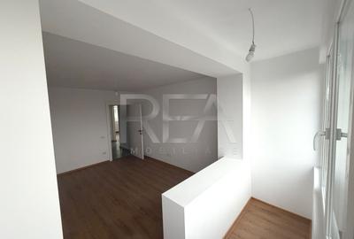 Apartament cu 3 camere semidecomandat în Vatra Luminoasă