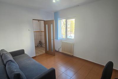 Garsoniera metrou 1 Decembrie - 2