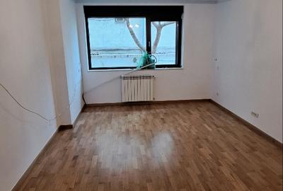 Kiseleff (adiacent), 4 camere de inchiriat,  156 mp, p/5, terasa, curte 150 mp, - 8