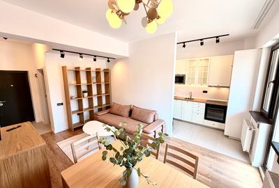 Proprietar vand apartament 3 camere + curte - 10 sec de metrou - 1