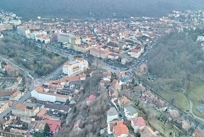 Teren intravilan, ultracentral. - 26