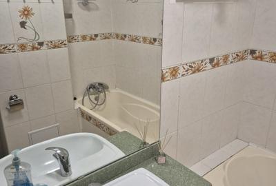 Închiriez apartament 3 camere - 12
