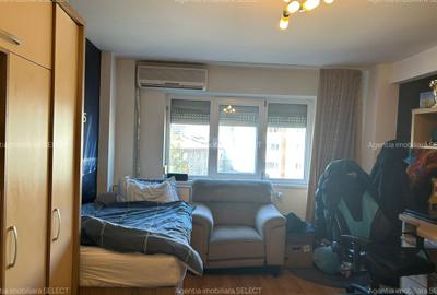Mobilat, utilat ,Apartament cu 3 camere, Centru Nou - 2