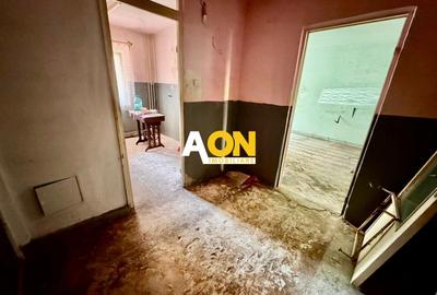 Apartament cu 2 camere decomandat în Cetate