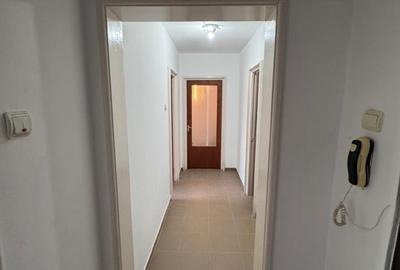 Proprietar apartament 2 camere - 4