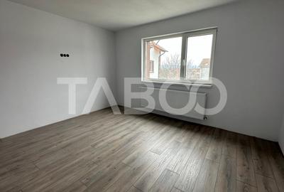 Apartament decomandat 3 camere  84 mpu etaj intermediar Turnisor Sibiu - 2