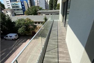 Apartament cu 3 camere de vanzare in Piata Victoriei - 10