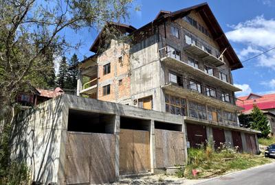 Cladire Pensiune D+P+2+M+Pod - 1089 mp + teren 893 mp - Sinaia - comision 0% - 1