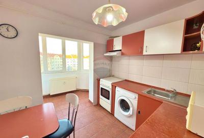 Apartament cu 3 camere de închiriat în Alfa - 3
