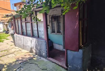 Casă bătrânească cu teren de vânzare – Constanța, cartier Palas - 4
