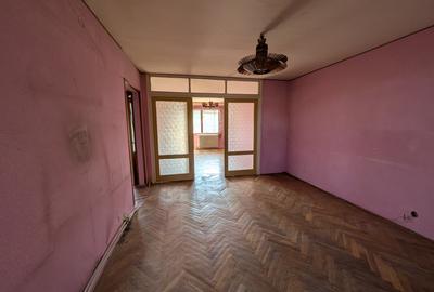 Apartament 4 camere în zonă centrală, pe Strada Armoniei - 13