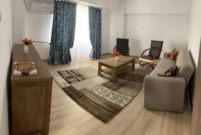 P-ta Alba Iulia, Unirii, Decebal, 2 camere vedere stradala, mobilat - 1