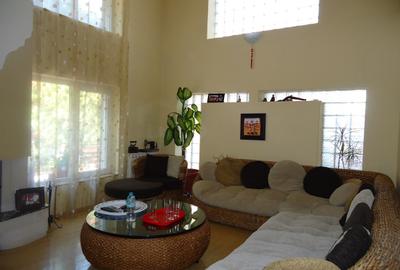 Vila piscina superba gradina matura cu iesire directa la padure - 33