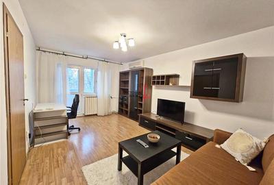 Apartament cu 2 camere decomandat în Tei