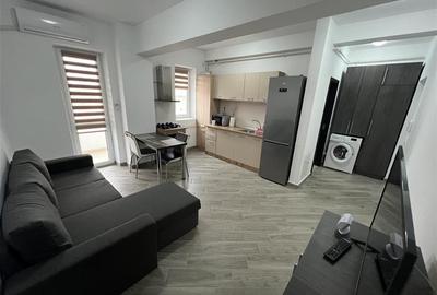 Apartament cu 2 camere semidecomandat, mobilat în Central