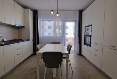 Apartament cu 2 camere semidecomandat, mobilat în Basarabia