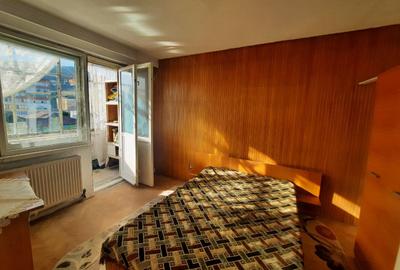 Apartament cu 2 camere semidecomandat, mobilat în Dărmănești