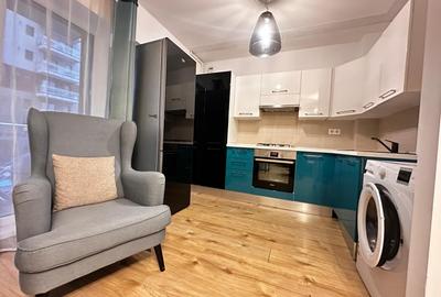 Apartament cu 3 camere semidecomandat, mobilat în Barbu Văcărescu