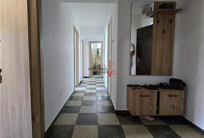 Apartament et.6/10 zona Colentina- Teiul Doamnei - 11