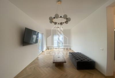 Apartament cu 3 camere decomandat, mobilat în Torontalului