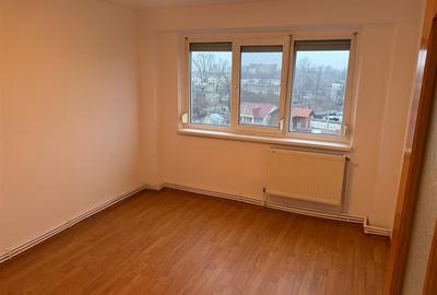 3 camere Renovat, confort 1 decomandat, etaj intermediar, Viziru 3 - 1