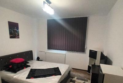 Aparatorii Patriei/Metrou-Apartament 2 camere - 2
