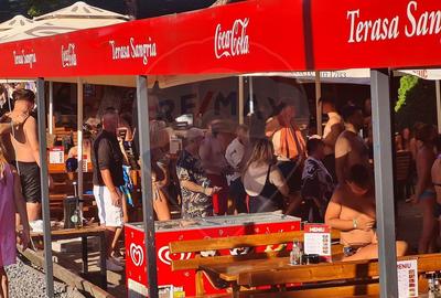 Terasa de vanzare pe strandul Neptun - 4