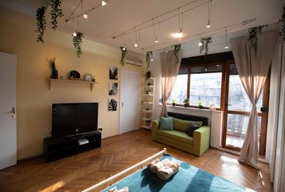 LASCAR CATARGIU Victoriei, studio deosebit, terasa, 40 mp, cochet, etaj 3 - 1