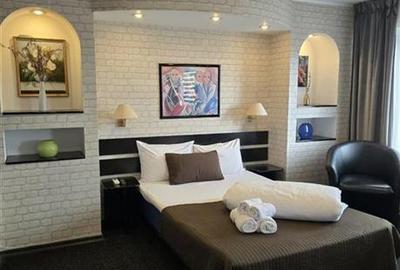 Garsoniera Corneliu Coposu/ Unirii Metrou/ Bloc Mixt - 1