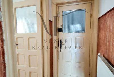 0 COMISION 3 Camere 106 mp 3 balcoane etaj 1 Calea Calarasilor Hala Traian - 37