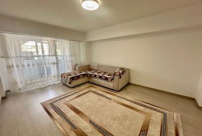 Apartament cu 4 camere decomandat în Decebal